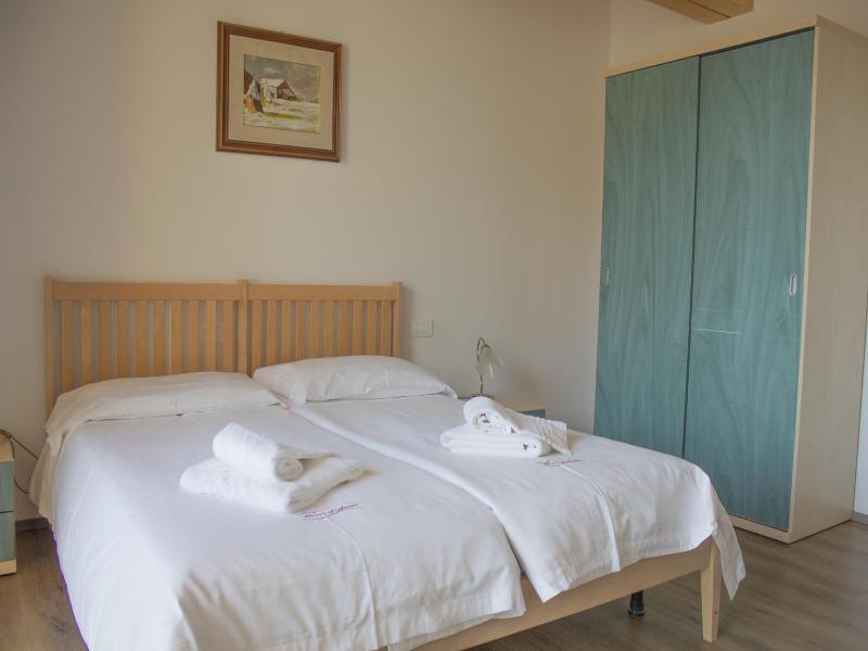 Albergo Croce D'aune image
