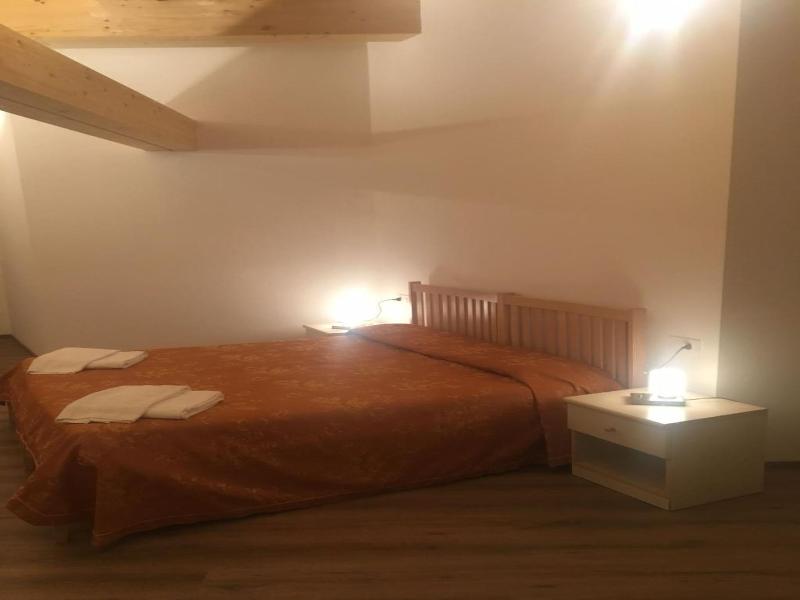 Albergo Croce D'aune image