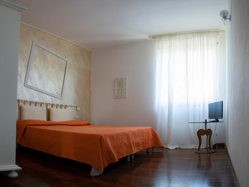 Looky Hotel image