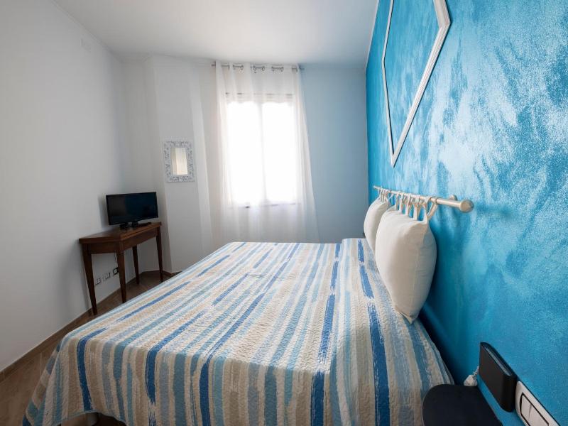 Looky Hotel image