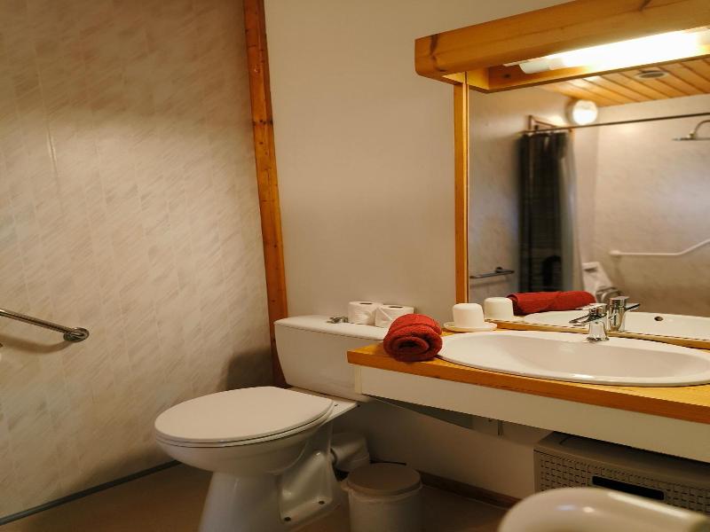 Chalets De La Colagne image