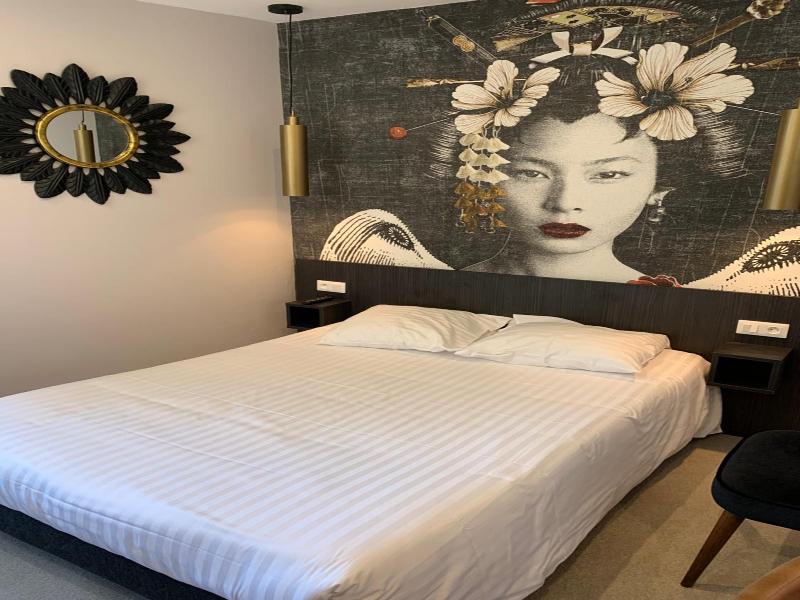 Hotel Iena image