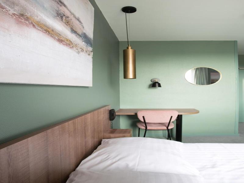 Hotel Iena image