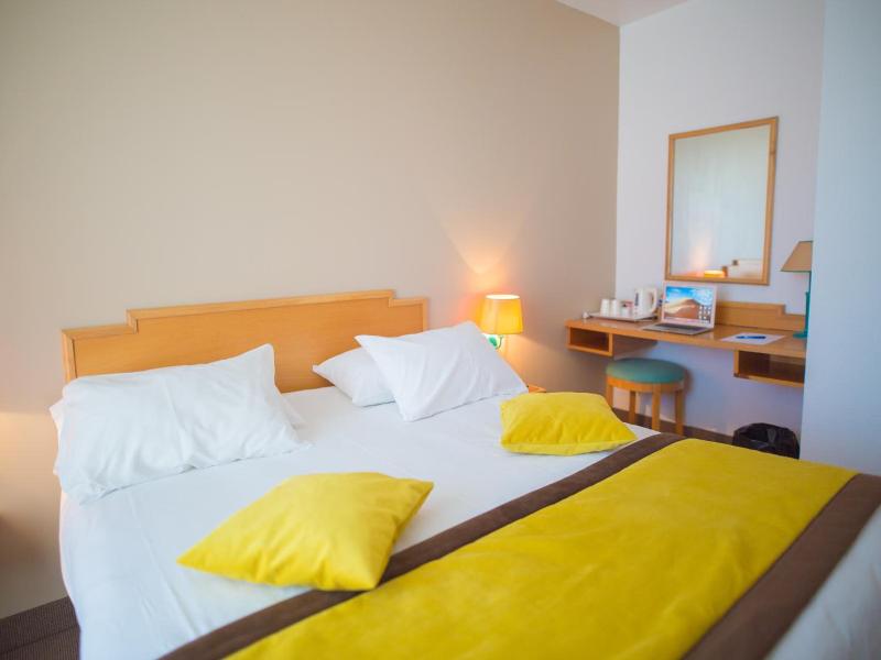 Golf Hotel De Mont Griffon image