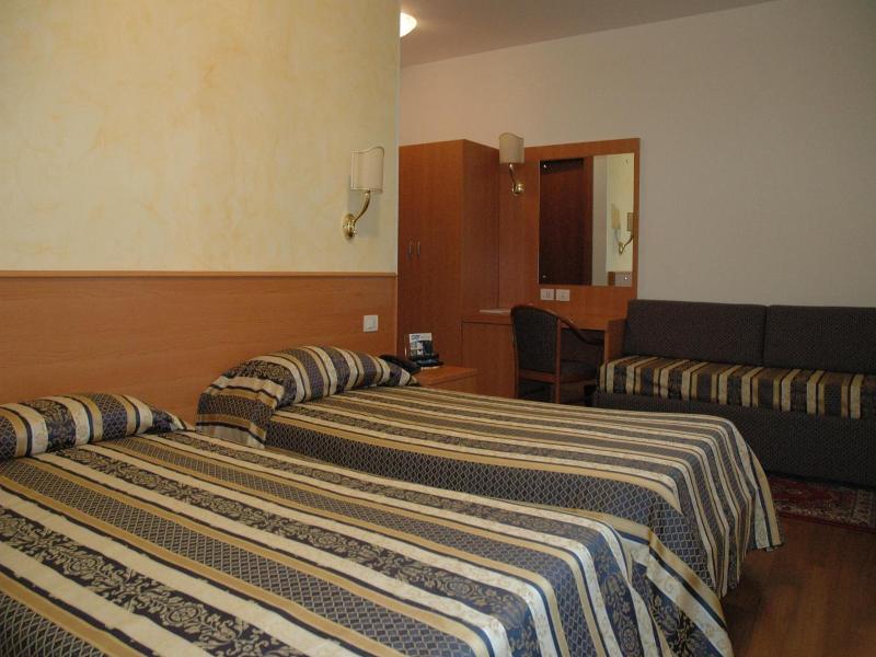 Hotel Ristorante Dotto image