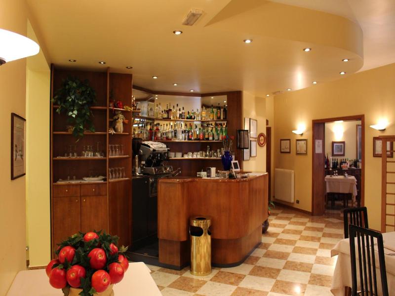 Hotel Ristorante Dotto image