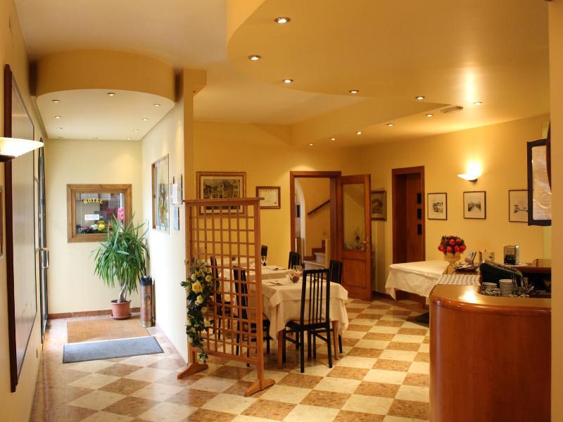 Hotel Ristorante Dotto image