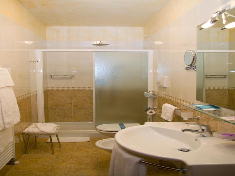 Hotel Ristorante Dotto image