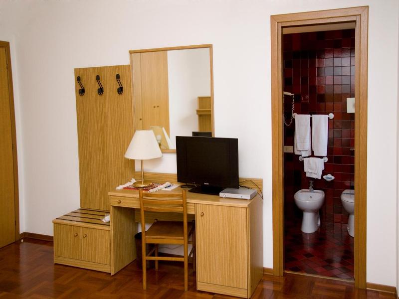 Hotel Ristorante Dotto image