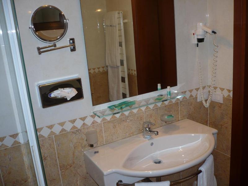 Hotel Ristorante Dotto image