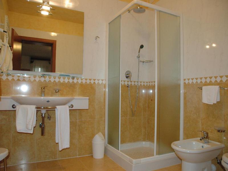 Hotel Ristorante Dotto image