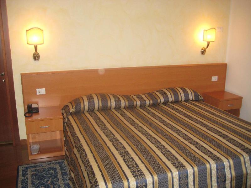 Hotel Ristorante Dotto image