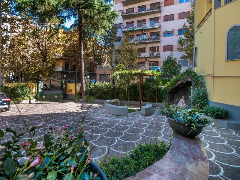 Villa Albina image
