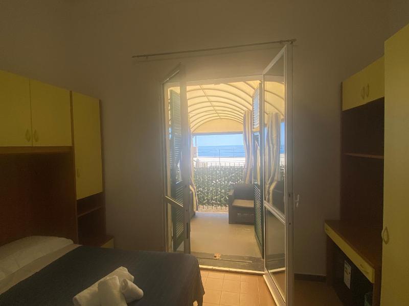 Caravella image