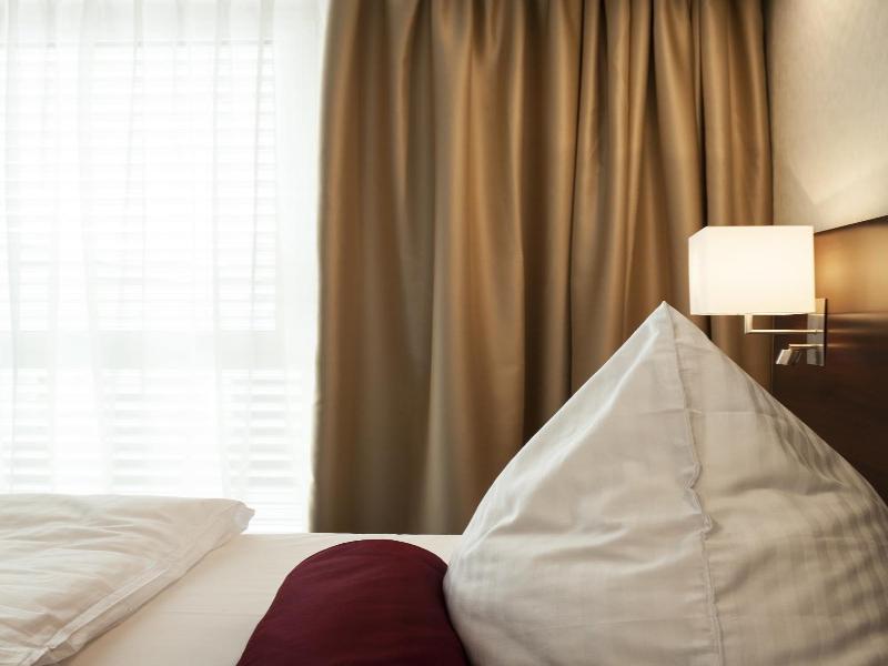 Aparthotel Deluxe image