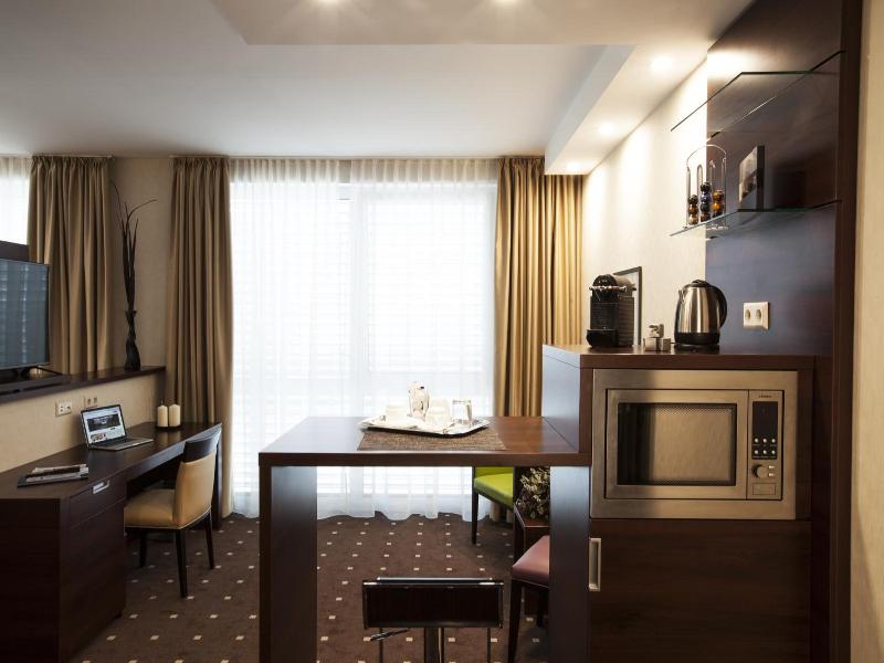 Aparthotel Deluxe image