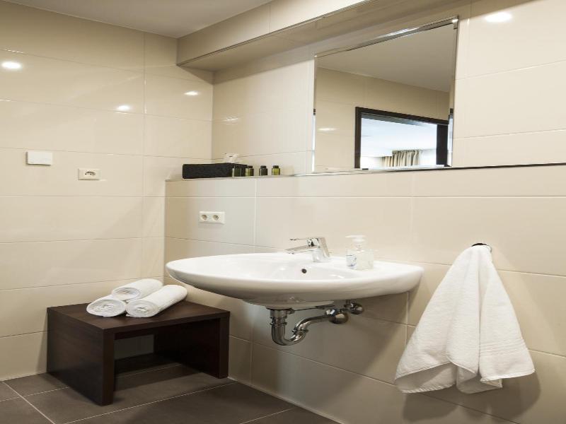 Aparthotel Deluxe image