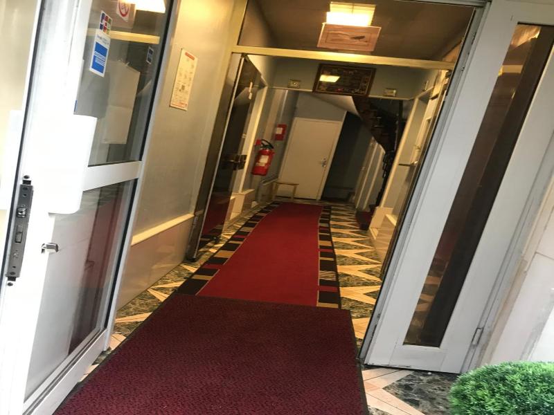 Fm Hotel image
