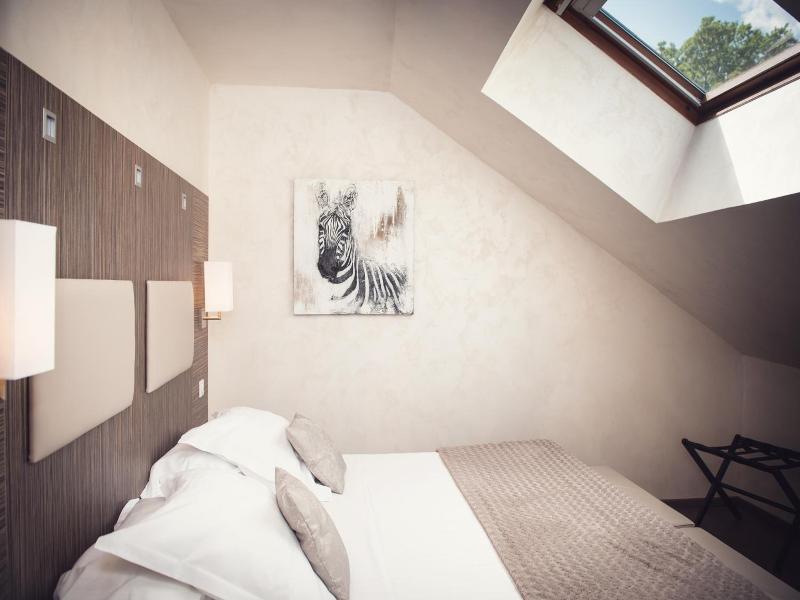 Les Olivades image