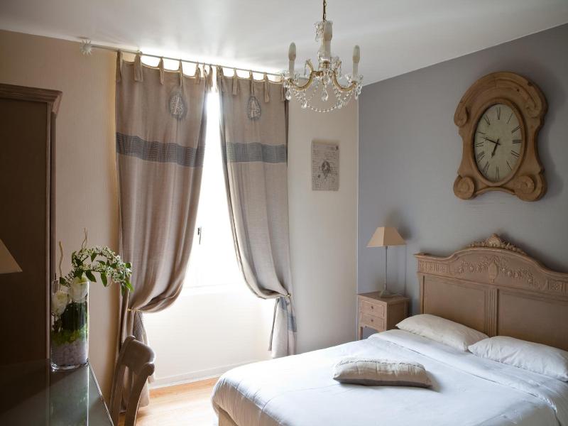 Hotel Abat Jour image