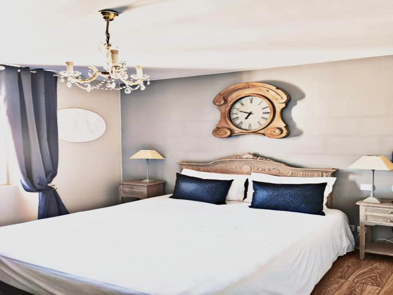 Hotel Abat Jour image