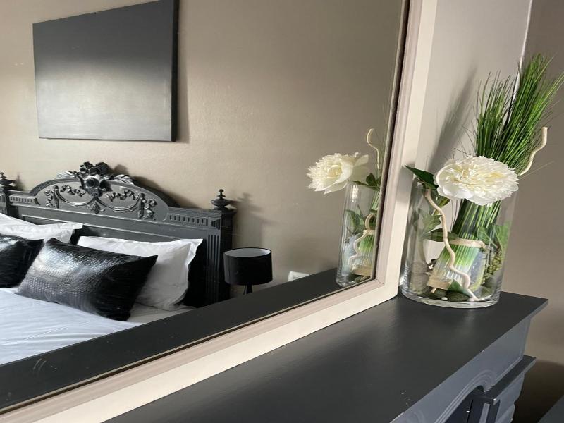 Hotel Abat Jour image