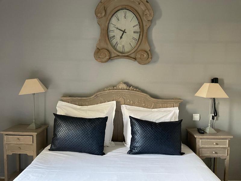 Hotel Abat Jour image