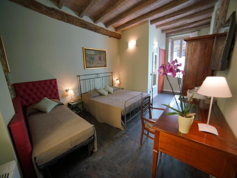 Hotel Sole image