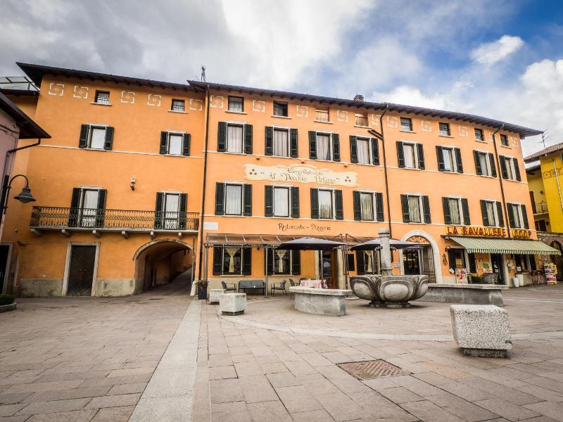 Al Vecchio Palazzo image