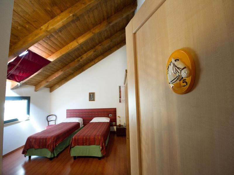 Albergo Cavallino image