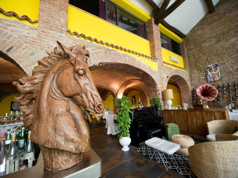 Albergo Cavallino image