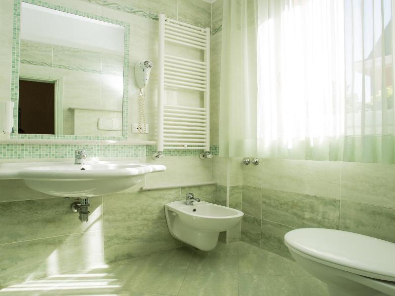 Albergo Ristorante Pozzi image