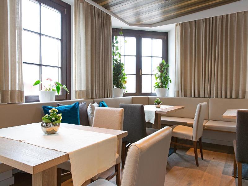 Hotel Blitzburg image