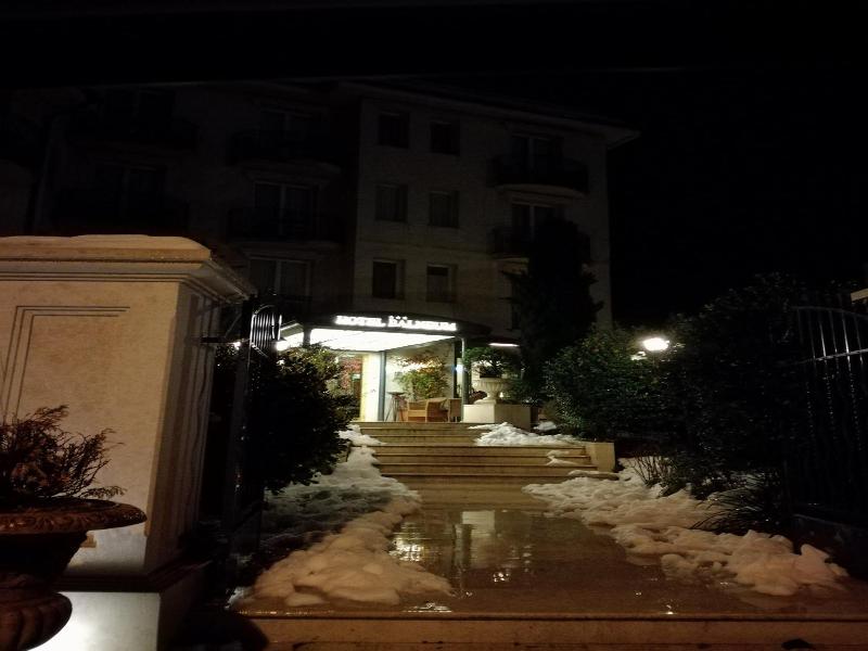 Balneum Boutique Hotel & B&b image