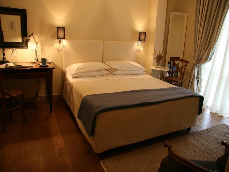 Balneum Boutique Hotel & B&b image