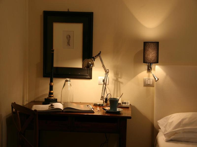 Balneum Boutique Hotel & B&b image