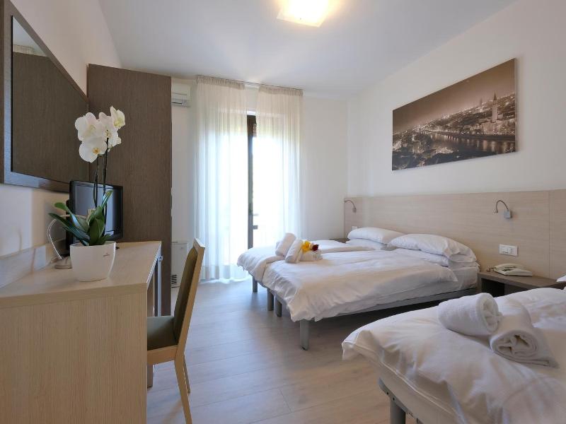Hotel Gelmini image