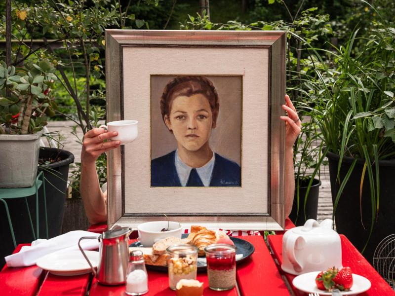 Frida Am Wald image
