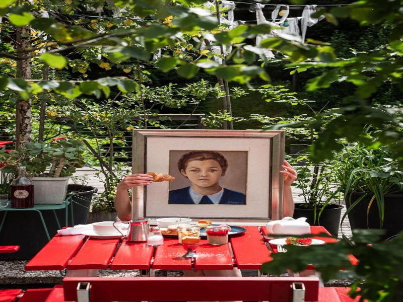 Frida Am Wald image