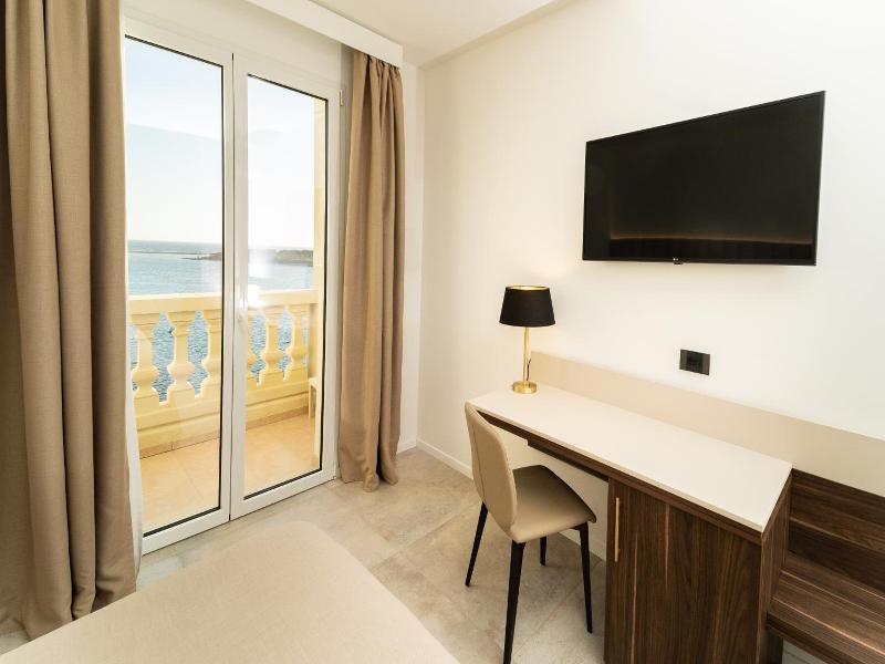 Hotel Falli image