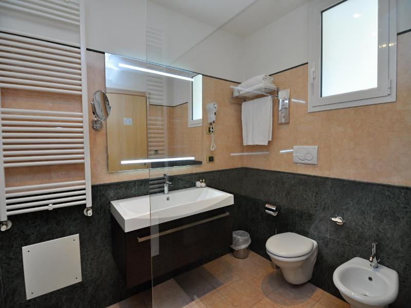 Hotel Falli image