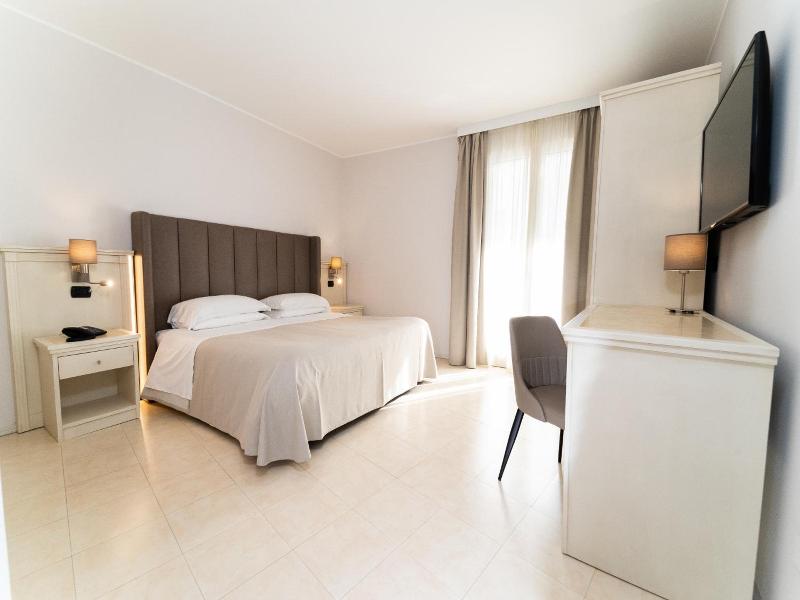 Hotel Falli image