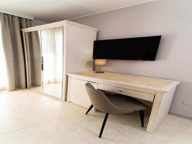 Hotel Falli image