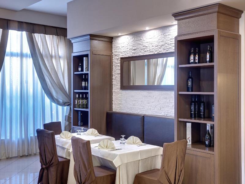 Lo Scacciapensieri Hotel & Restaurant image