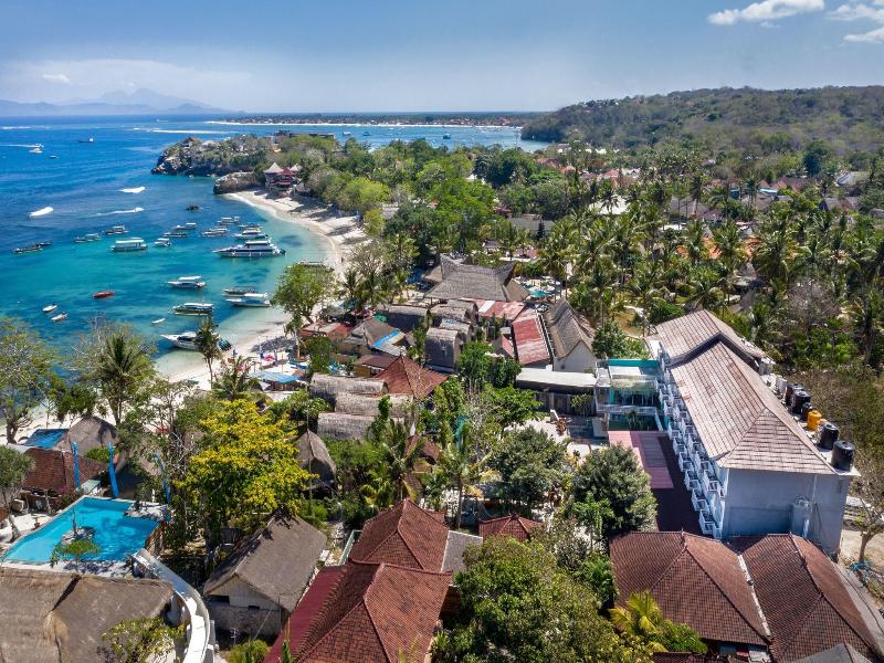 The Tanis Villas & Hotel Lembongan image