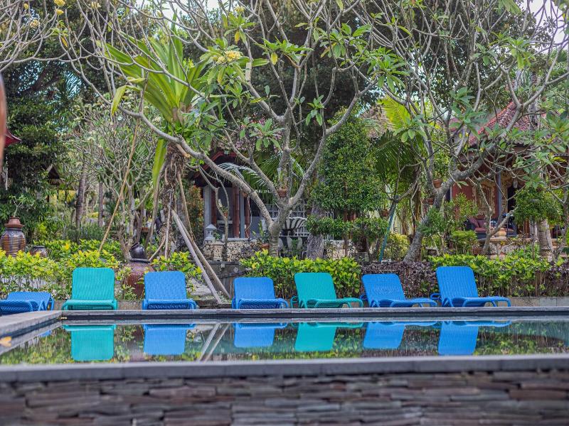 The Tanis Villas & Hotel Lembongan image