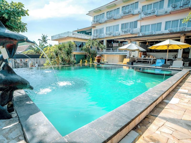 The Tanis Villas & Hotel Lembongan image