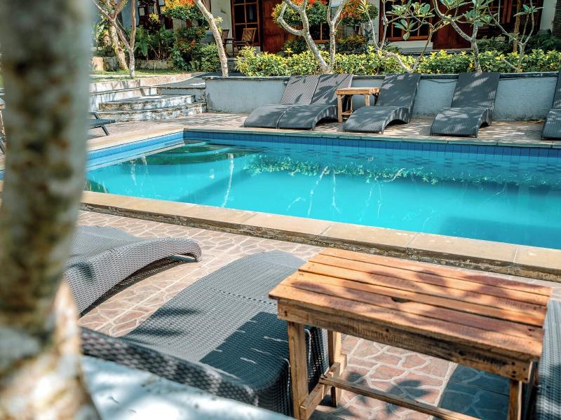 The Tanis Villas & Hotel Lembongan image
