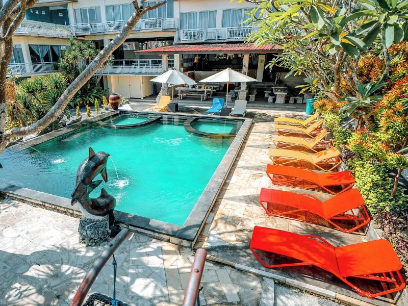 The Tanis Villas & Hotel Lembongan image
