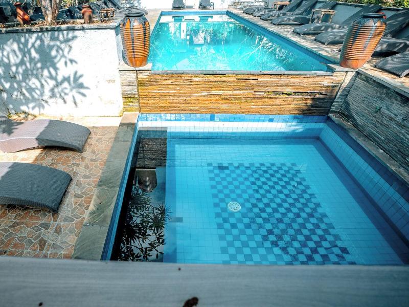 The Tanis Villas & Hotel Lembongan image